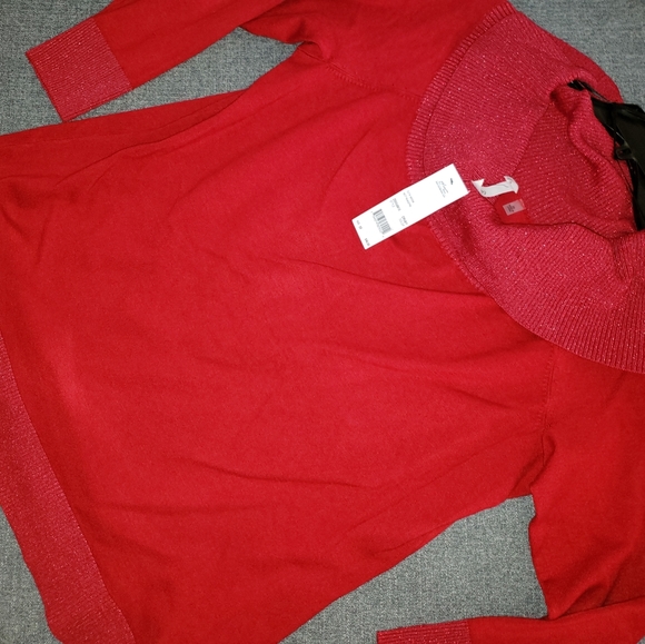 Sweater - Picture 2 of 4